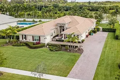 5716 S Sterling Ranch, Davie: photo 1 of 5