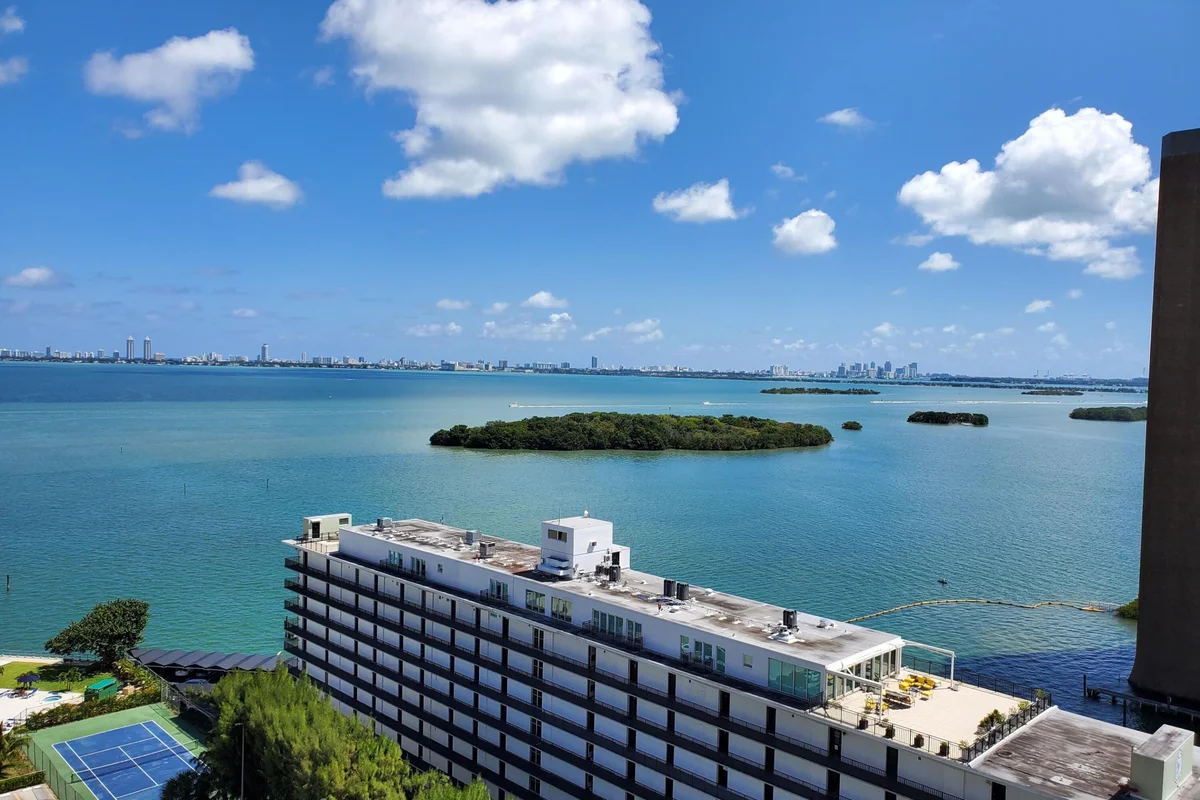 780 NE 69th St #1707, Miami: photo 1 of 33