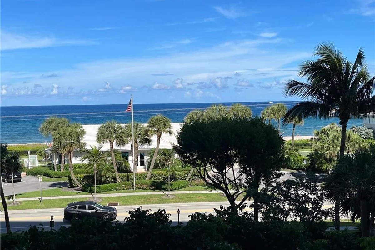 333 NE 21st Ave #604, Deerfield Beach: photo 1 of 19