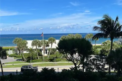 333 NE 21st Ave #604, Deerfield Beach: photo 1 of 19