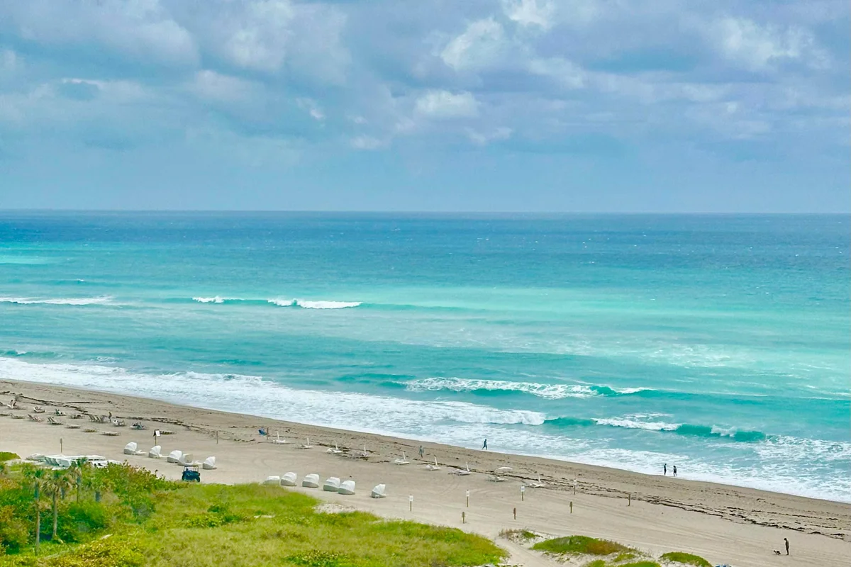 2800 N Ocean Dr #B-14-d, Riviera Beach: photo 1 of 53