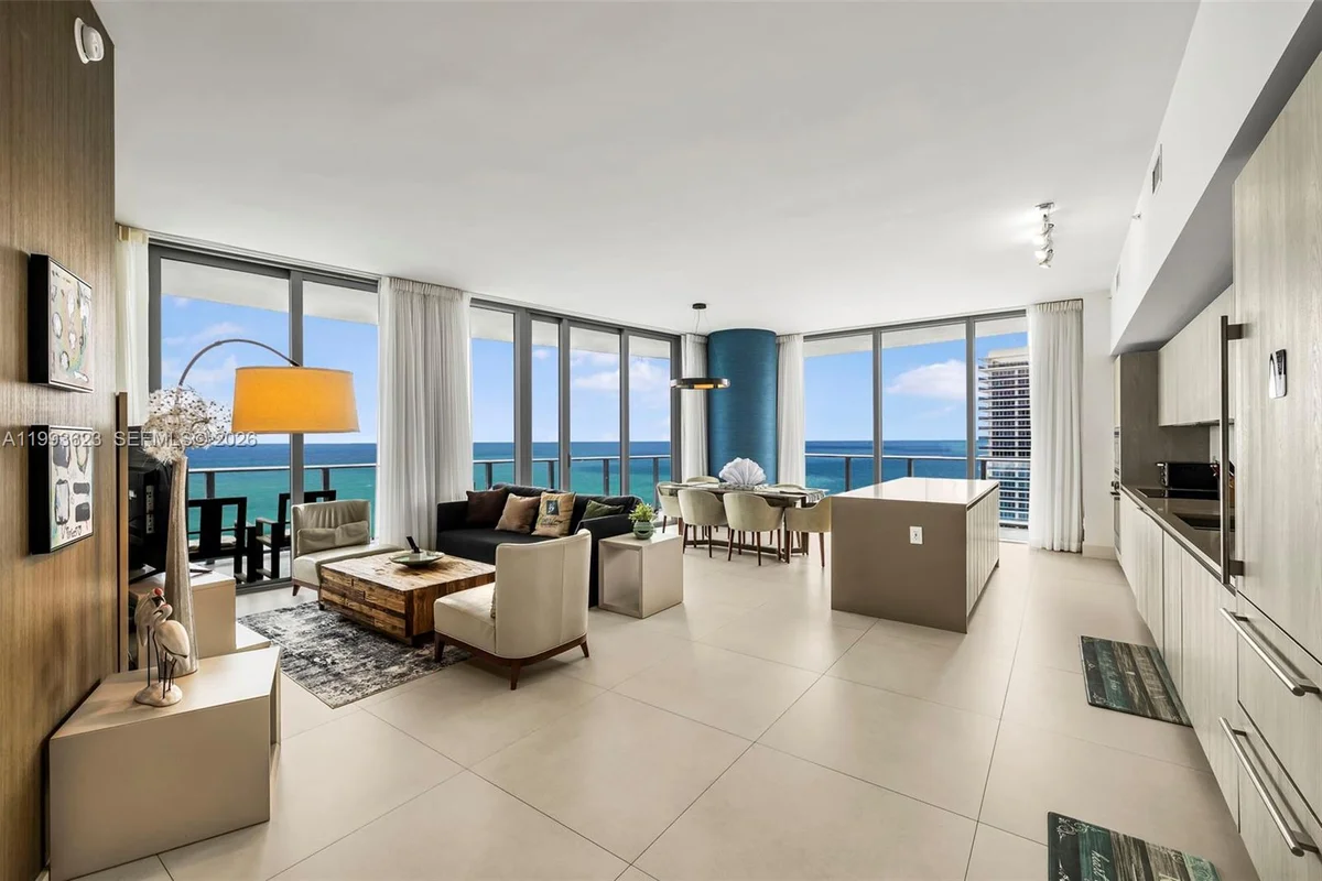 4111 S Ocean Dr #LPH1, Hollywood: photo 1 of 19