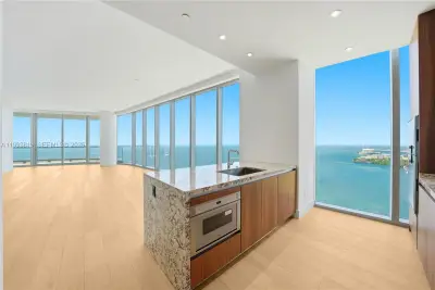 175 SE 25th Rd #3102, Miami: photo 1 of 65