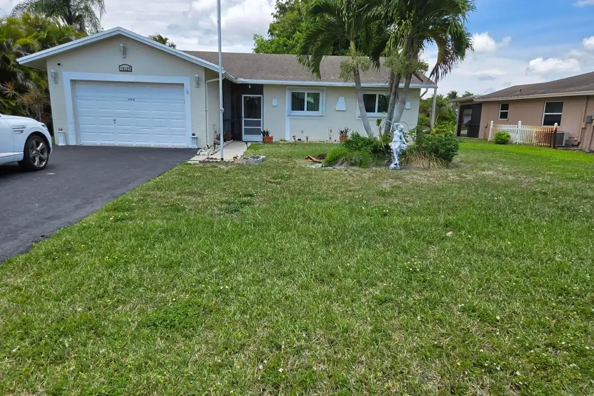 10125 NW 71st St, Tamarac: photo 1 of 17