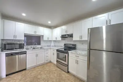 1200 NW 87th Ave #410, Coral Springs: photo 1 of 30