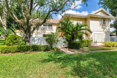 8142 Bridgewater Ct #42c, Lake Clarke Shores: photo 1 of 19