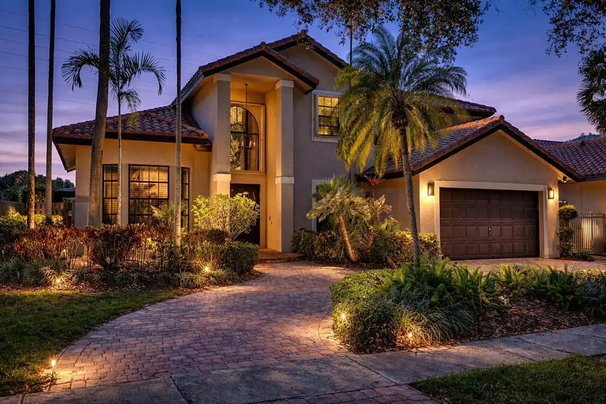 10650 Paris St, Cooper City: photo 1 of 66
