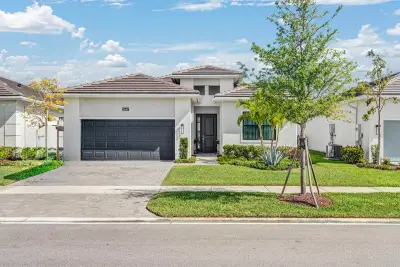15647 Merritt Dr, Westlake: photo 1 of 68