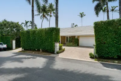 280 Tradewind Dr, Palm Beach: photo 1 of 34