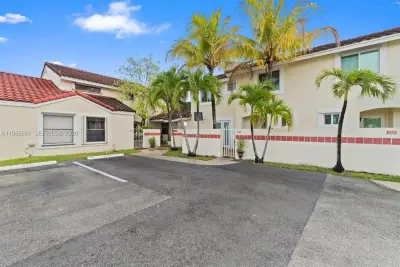 3309 San Remo Cir, Homestead: photo 1 of 39