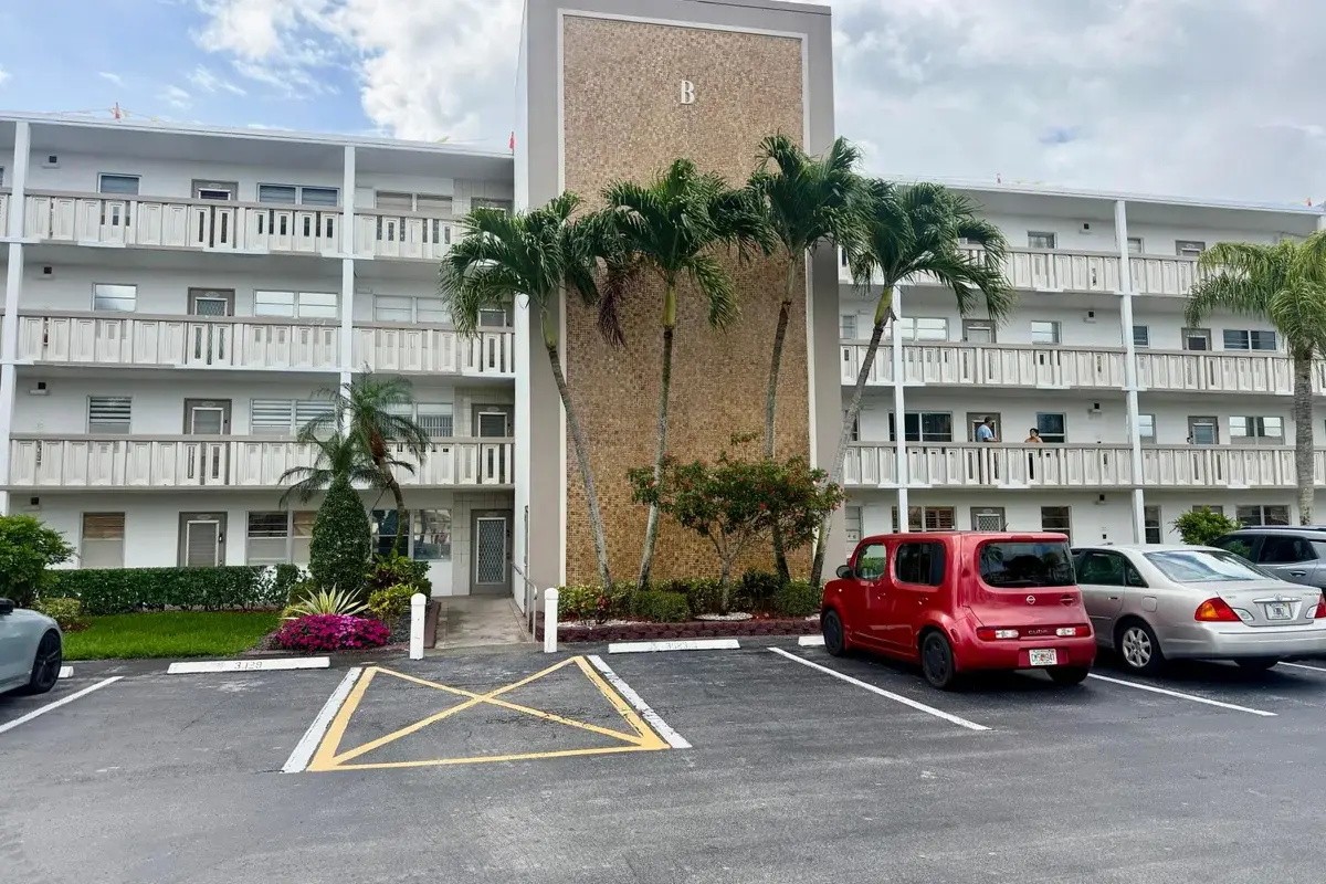 3035 Rexford, Boca Raton: photo 1 of 8