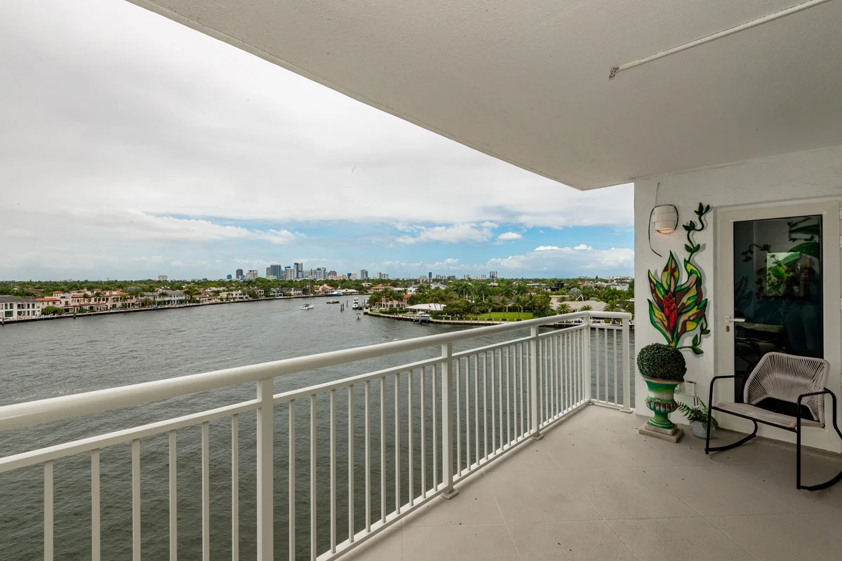 511 Bayshore Dr #707, Fort Lauderdale: photo 1 of 31