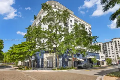 4220 Laguna St #803, Coral Gables: photo 1 of 27