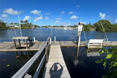 725 Hummingbird Way #212, North Palm Beach: photo 1 of 18