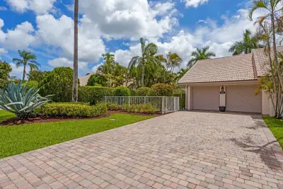 9722 Erica Ct, Boca Raton: photo 1 of 46