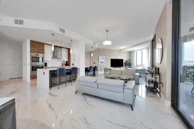 301 Altara Ave #LPH914, Coral Gables: photo 1 of 52