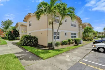12215 Royal Palm Blvd #4q, Coral Springs: photo 1 of 21