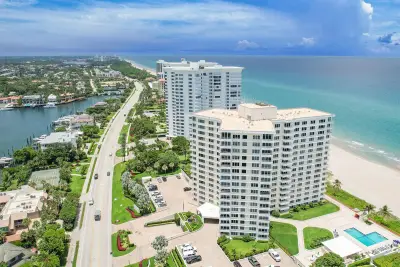600 S Ocean Blvd #504, Boca Raton: photo 1 of 31