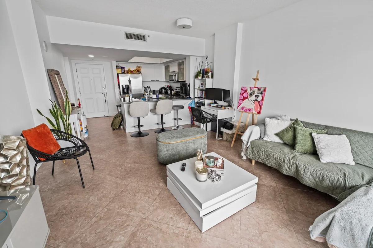 140 S Dixie Hwy #733, Hollywood: photo 1 of 26