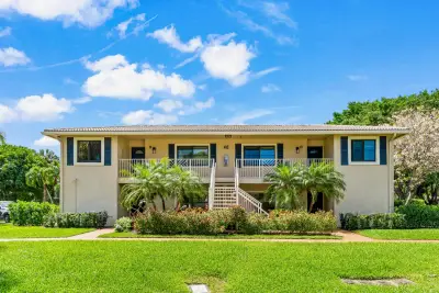 46 Stratford Ln W #D, Boynton Beach: photo 1 of 54