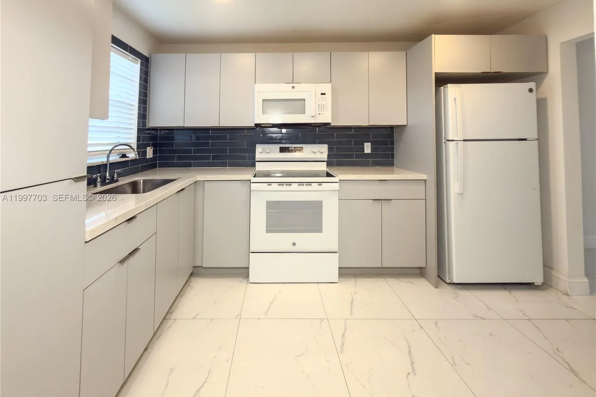 605 S State Rd 7 #1D, Margate: photo 1 of 20