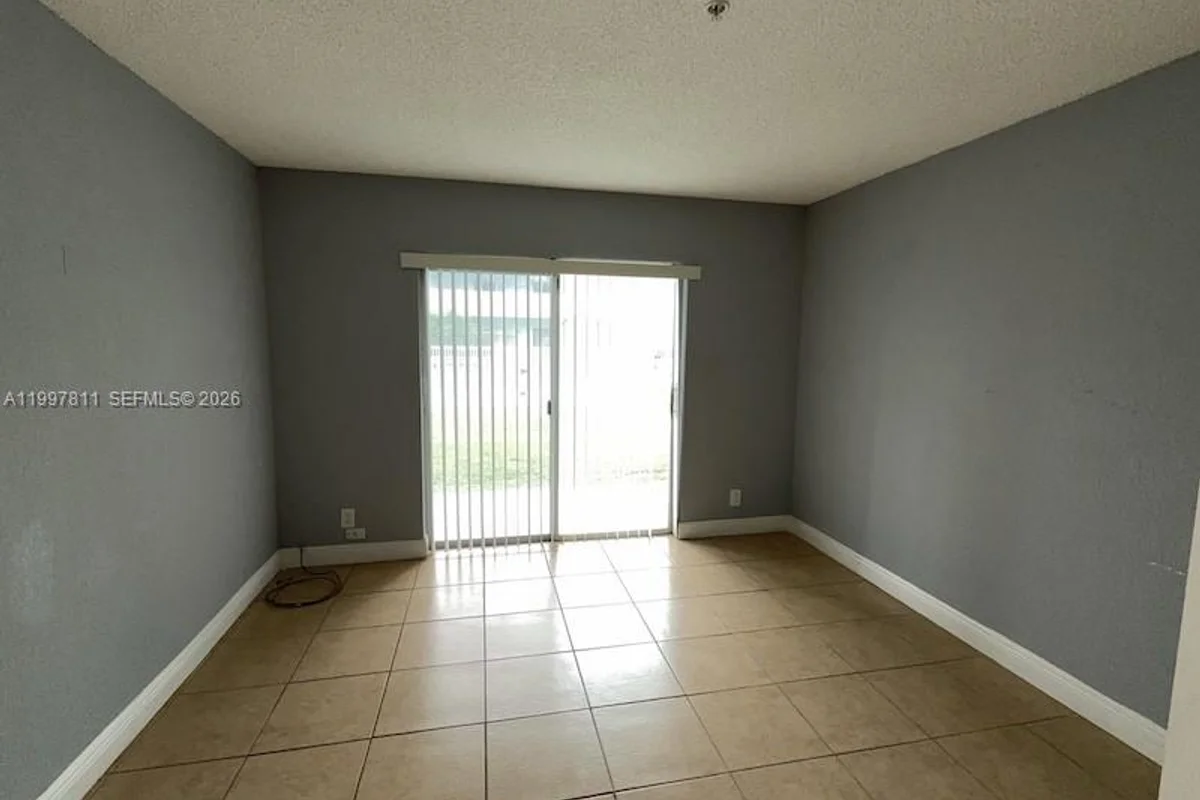 4251 NW 5th St #108, Plantation: photo 1 of 12