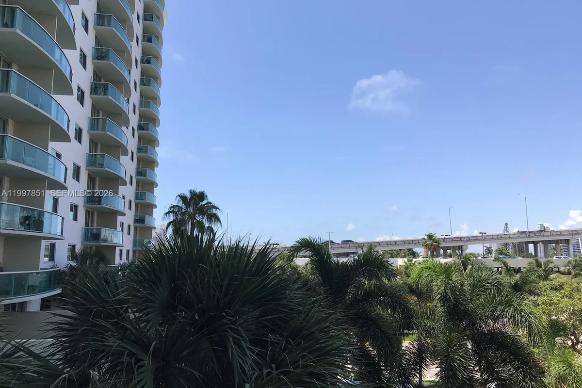 19380 Collins Ave #319, Sunny Isles Beach: photo 1 of 26