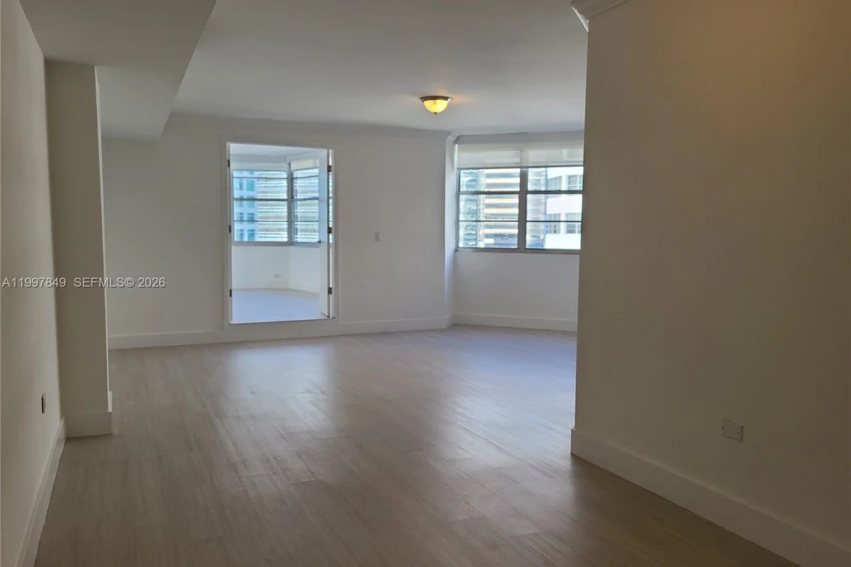 999 Brickell Bay Dr #1207, Miami: photo 1 of 20