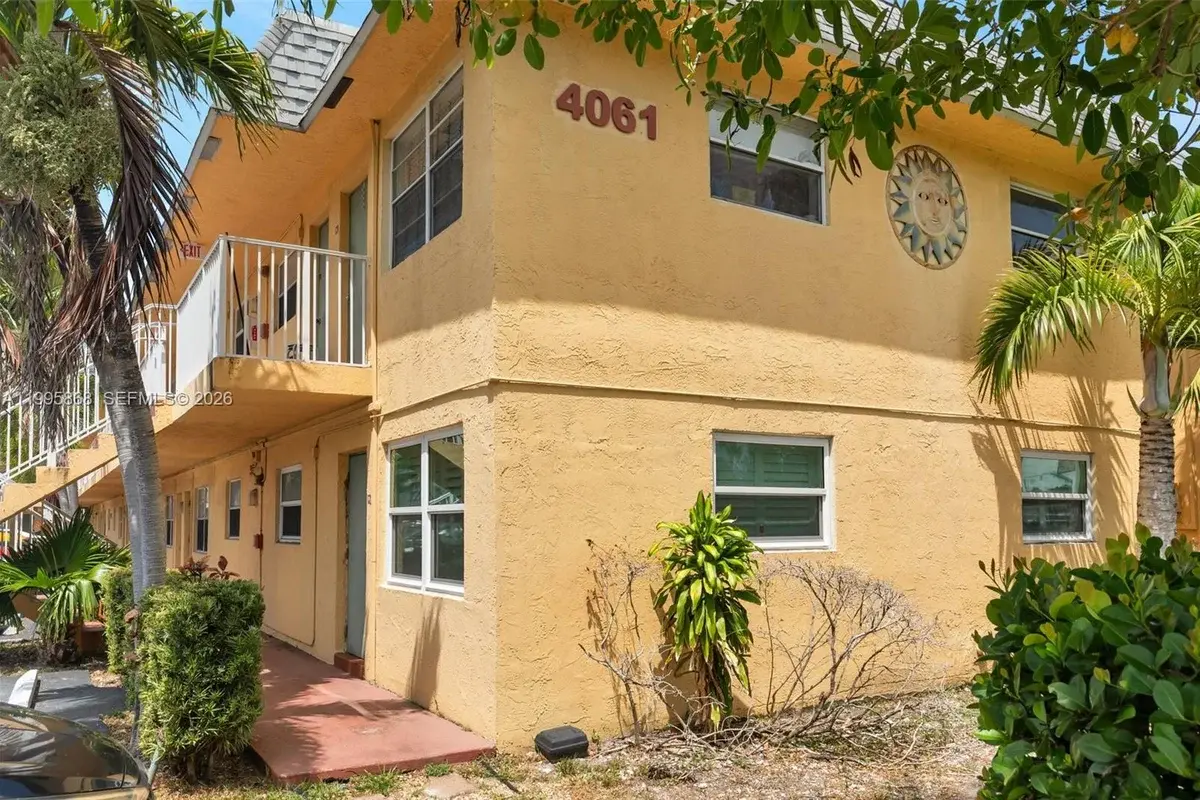 4061 N Dixie Hwy #29, Oakland Park: photo 1 of 21