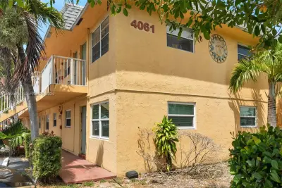 4061 N Dixie Hwy #29, Oakland Park: photo 1 of 21