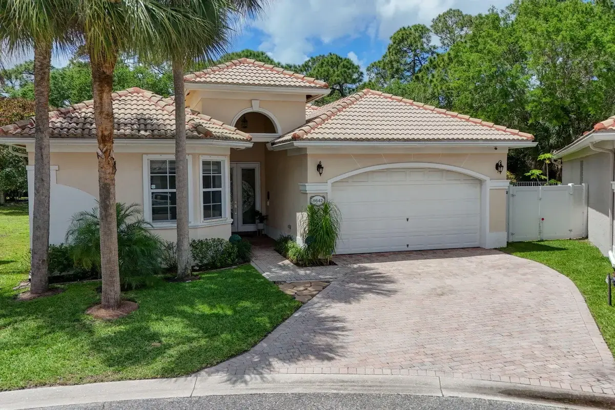 8642 Plum Cay, Royal Palm Beach: photo 1 of 89