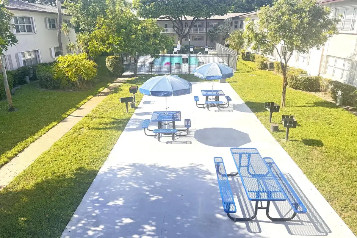 500 SE 2nd Ave #22, Deerfield Beach: photo 1 of 16