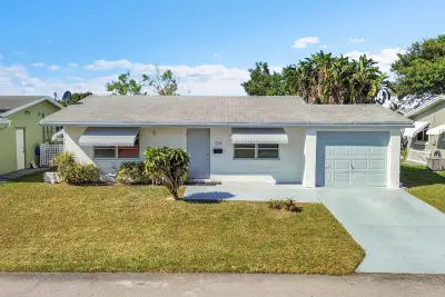 5309 NW 49th Ave, Tamarac: photo 1 of 52