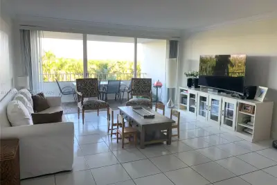 177 Ocean Lane Dr #512, Key Biscayne: photo 1 of 27