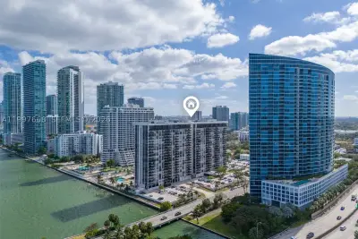 600 NE 36th St #1006, Miami: photo 1 of 27