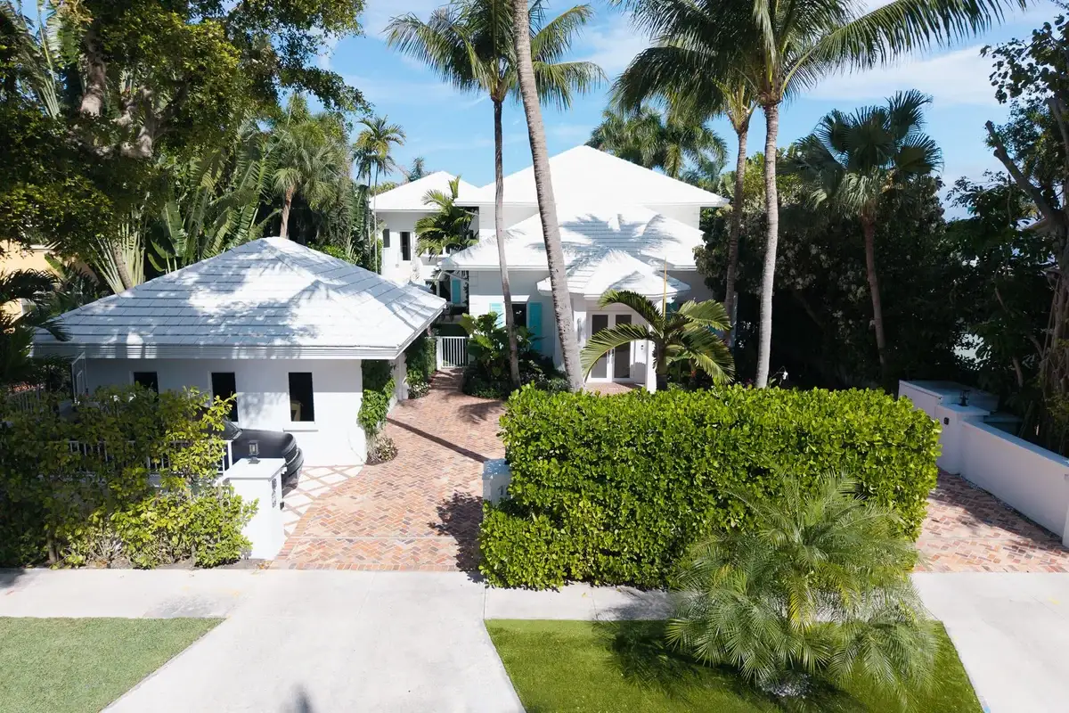 121 Seville Rd, West Palm Beach: photo 1 of 67