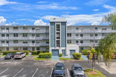 1480 NW 80th Ave #304, Margate: photo 1 of 40
