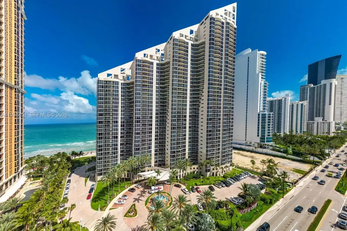 17555 Collins Ave #406, Sunny Isles Beach: photo 1 of 33