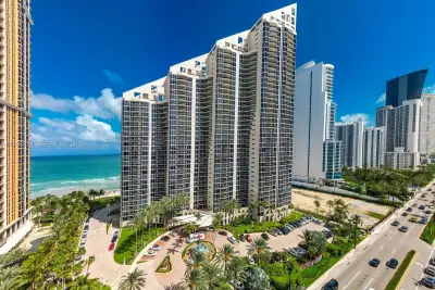 17555 Collins Ave #406, Sunny Isles Beach: photo 1 of 33