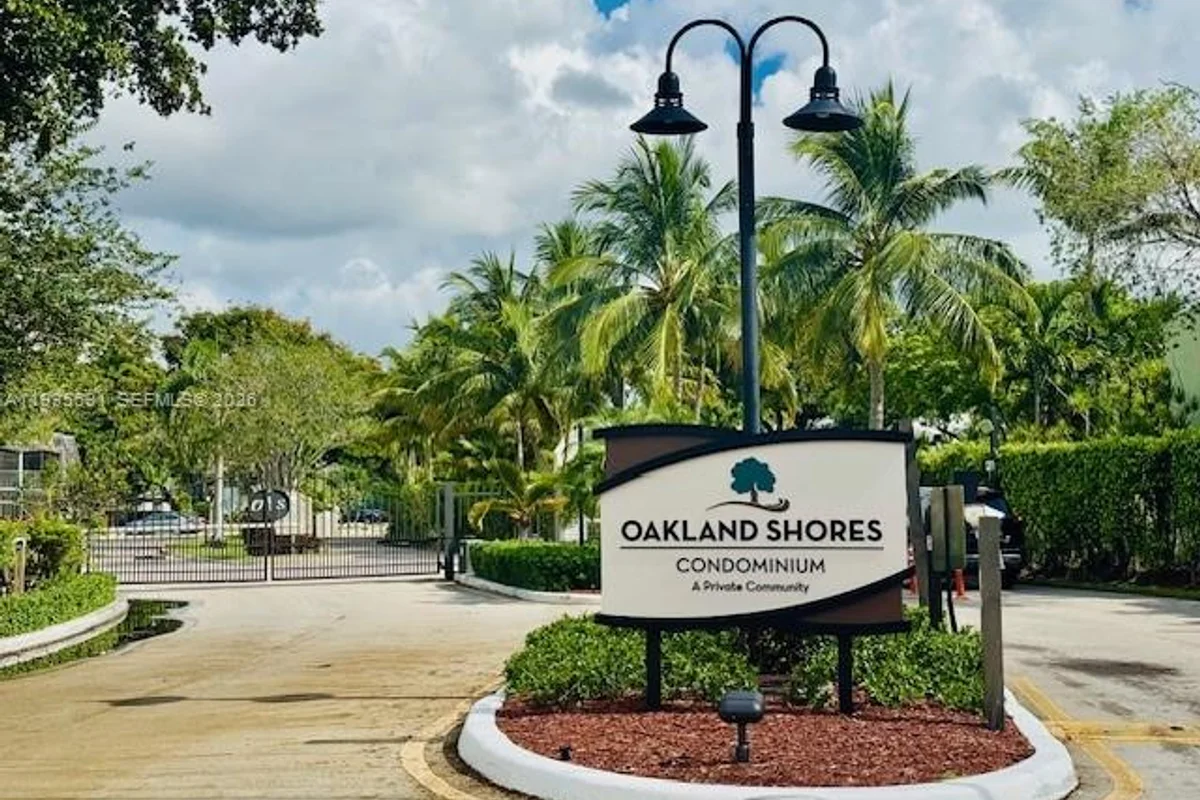 3109 Oakland Shores Dr #G102, Oakland Park: photo 1 of 27