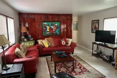 6315 S Ash Ln, Lantana: photo 1 of 33