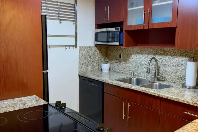 8324 SW 103rd Ave, Miami: photo 1 of 28