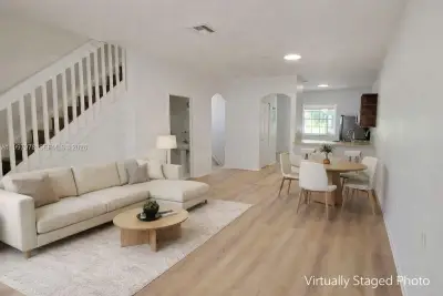 5640 NW 115th Ct #211, Doral: photo 1 of 31