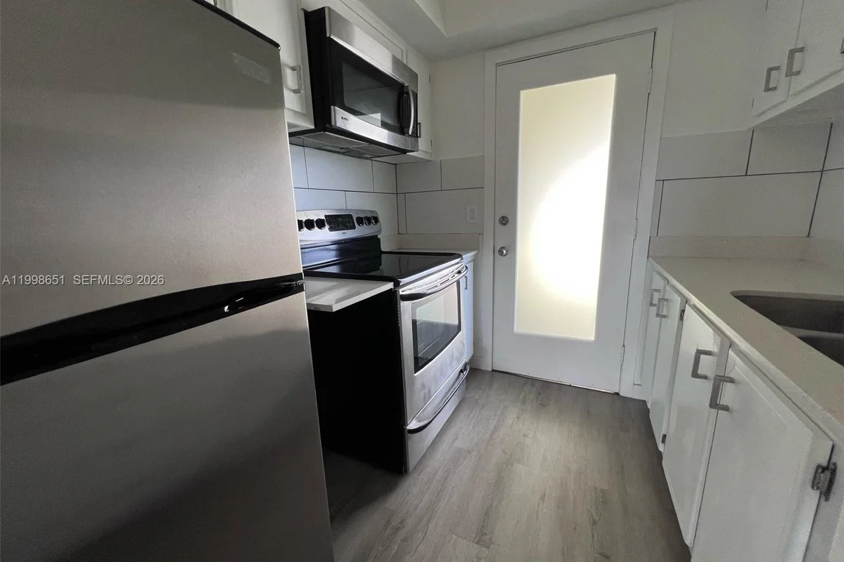 1350 E Sample Rd #306, Pompano Beach: photo 1 of 15