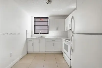 1798 NW 55th Ave #202, Lauderhill: photo 1 of 22