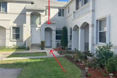 870 NE 212th Ter #3, Miami: photo 1 of 18