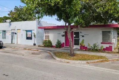 1504 N Sapodilla Ave, West Palm Beach: photo 1 of 25