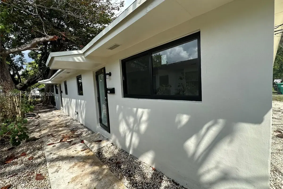 3689 William Ave, Miami: photo 1 of 16