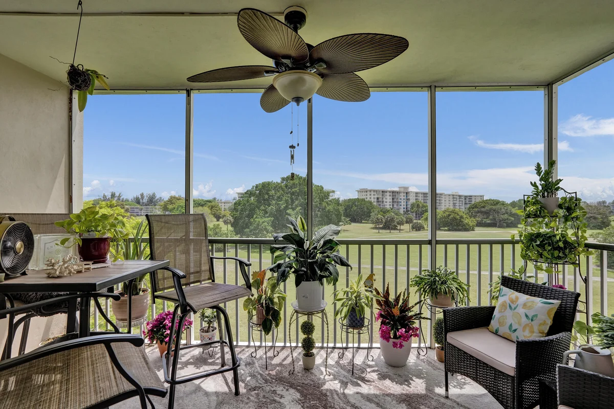 2850 N Palm Aire Dr #401, Pompano Beach: photo 1 of 46