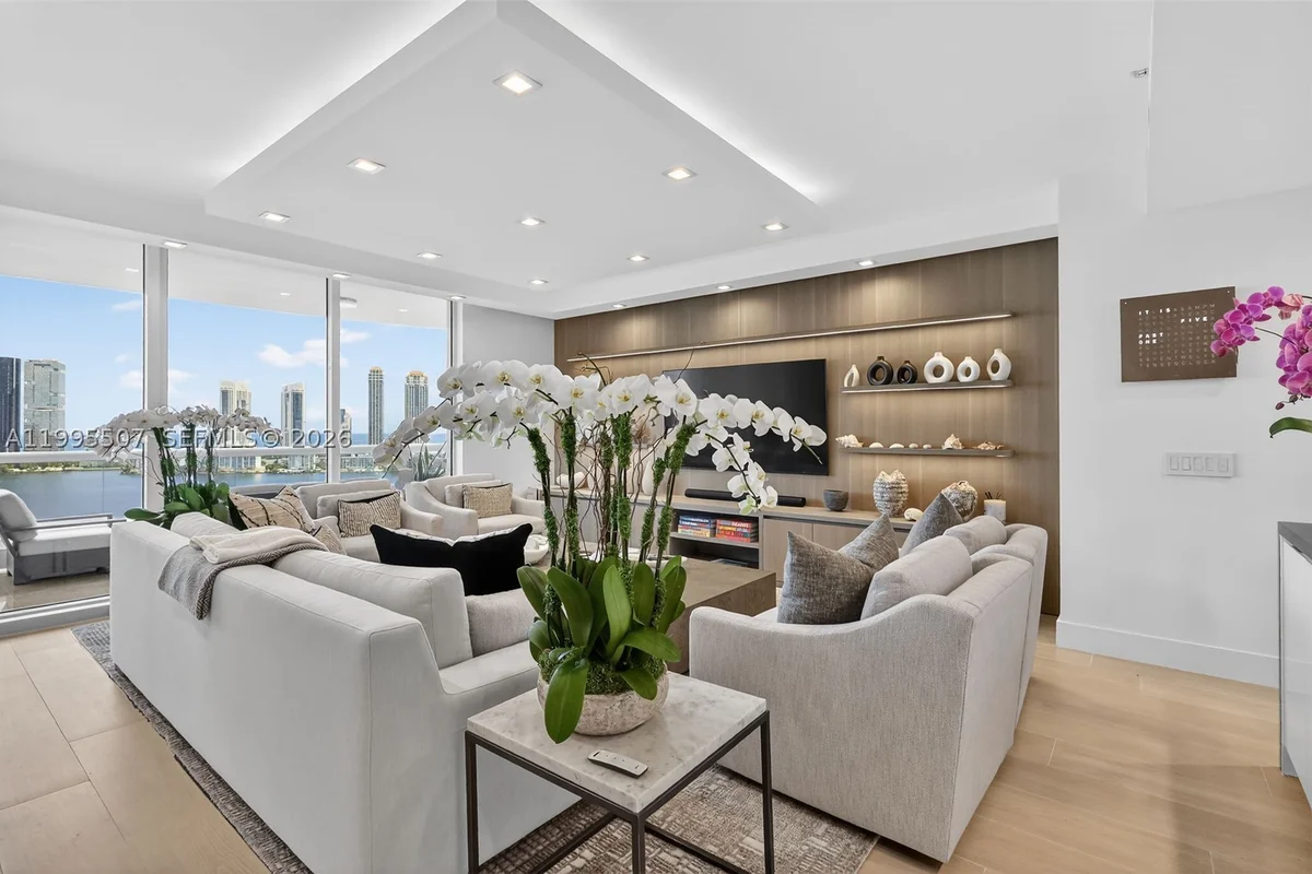 6000 Island Blvd #2102, Aventura: photo 1 of 1
